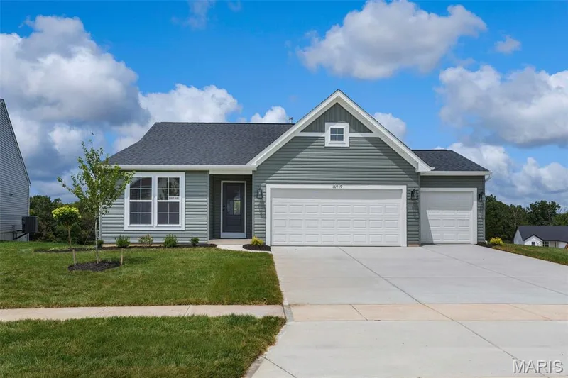 10949 S Providence Drive, Foristell, MO — listing photo 1
