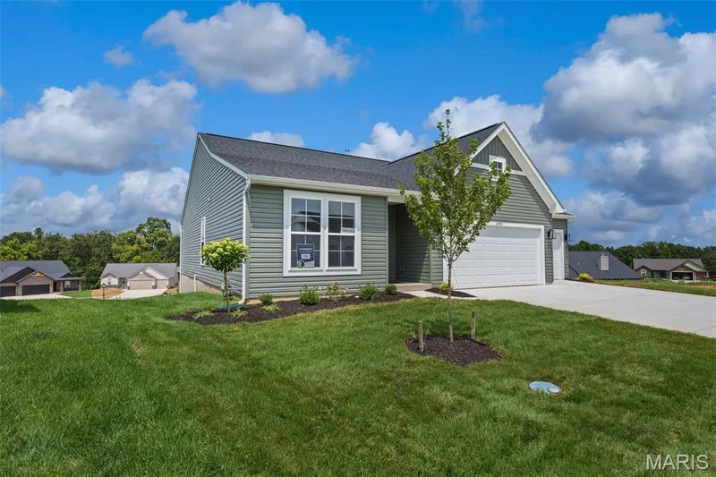 10949 S Providence Drive, Foristell, MO 63348 — listing photo 3 of 10