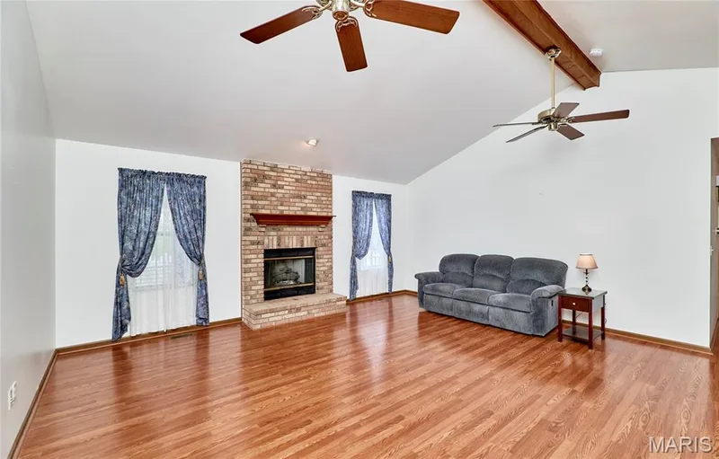 207 Sassafras Parc Drive, O'Fallon, MO 63368 — listing photo 16 of 71