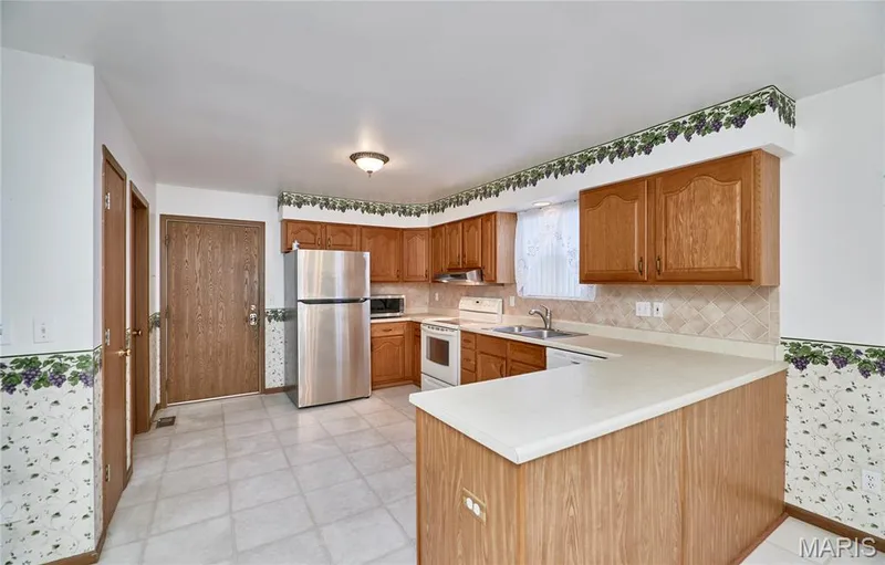 207 Sassafras Parc Drive, O'Fallon, MO 63368 — listing photo 24 of 71