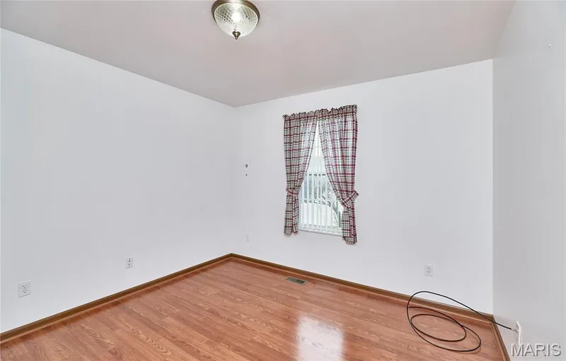 207 Sassafras Parc Drive, O'Fallon, MO 63368 — listing photo 39 of 71