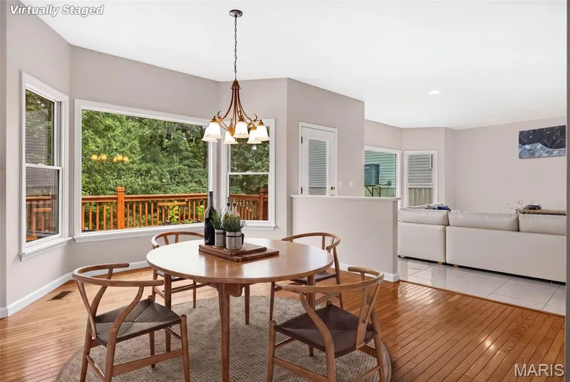 4185 Stonecroft Drive, St Charles, MO 63304 — listing photo 13 of 38