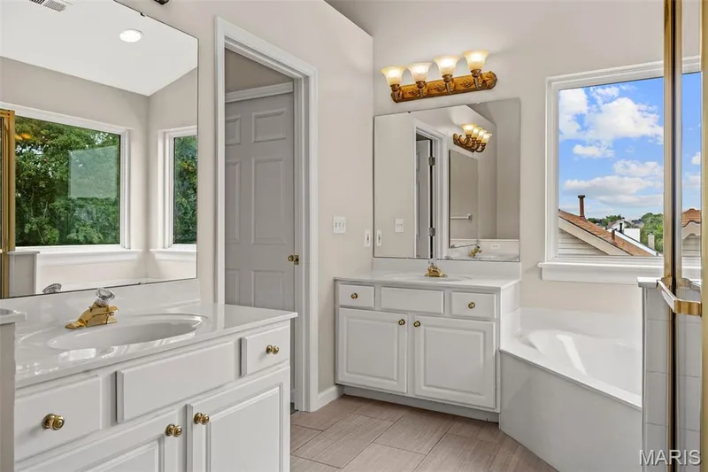 4185 Stonecroft Drive, St Charles, MO 63304 — listing photo 22 of 38