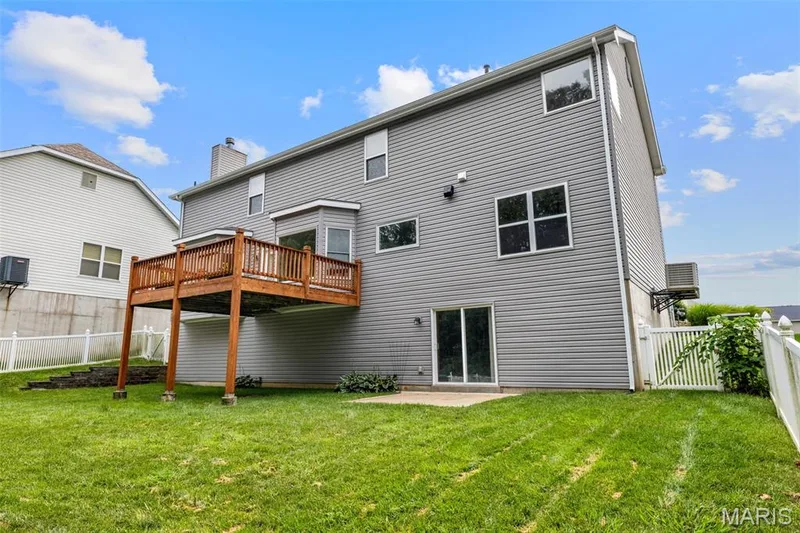 4185 Stonecroft Drive, St Charles, MO 63304 — listing photo 37 of 38