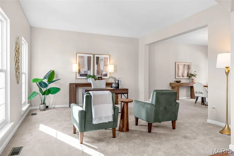 4185 Stonecroft Drive, St Charles, MO 63304 — listing photo 5 of 42