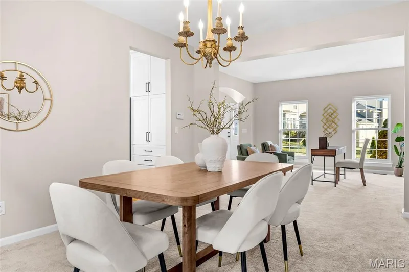 4185 Stonecroft Drive, St Charles, MO 63304 — listing photo 9 of 42