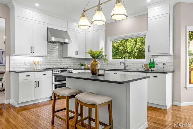 4185 Stonecroft Drive, St Charles, MO 63304 — listing photo 10 of 42