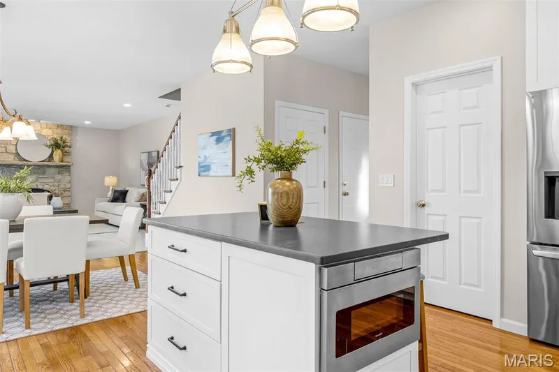 4185 Stonecroft Drive, St Charles, MO 63304 — listing photo 13 of 42