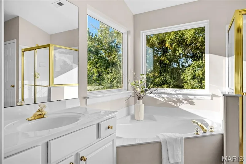 4185 Stonecroft Drive, St Charles, MO 63304 — listing photo 24 of 42