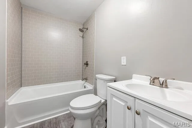 302 Hilltop Drive, Wentzville, MO 63385 — listing photo 4 of 22