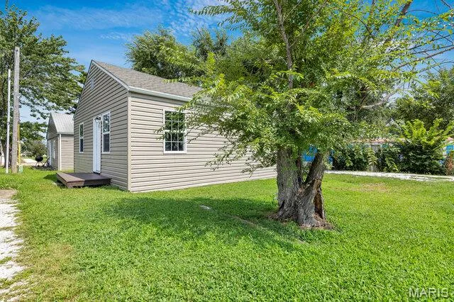 302 Hilltop Drive, Wentzville, MO 63385 — listing photo 18 of 22