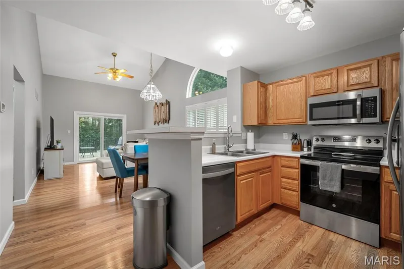 605 Timber Creek Trail, O'Fallon, MO 63368 — listing photo 3 of 29