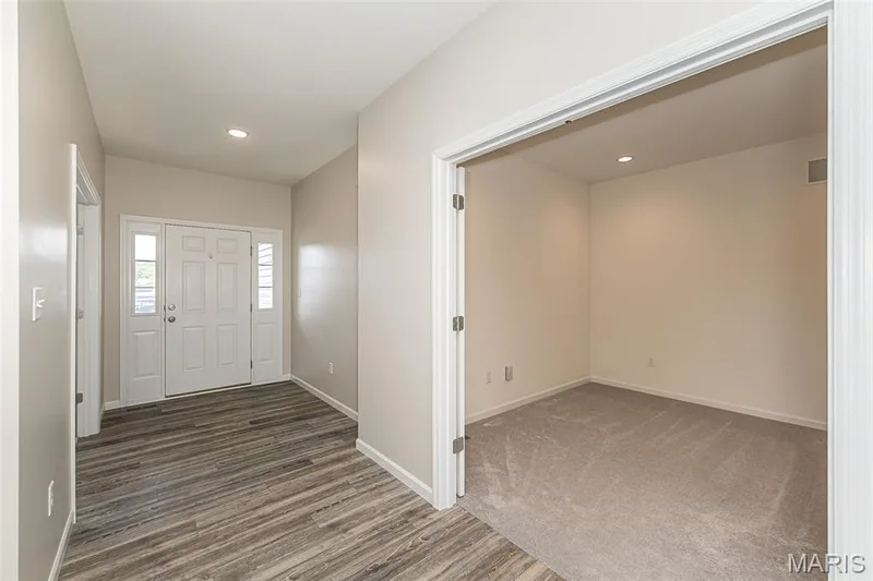 Office/Flex Space off the Entry Foyer — 812 Colony Ridge Court, Foristell, MO 63348