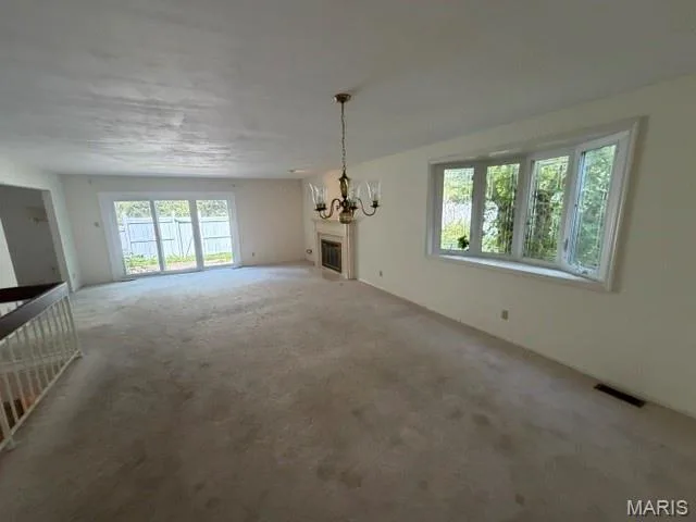 16323 Bellingham Drive, Chesterfield, MO 63017 — listing photo 6 of 32