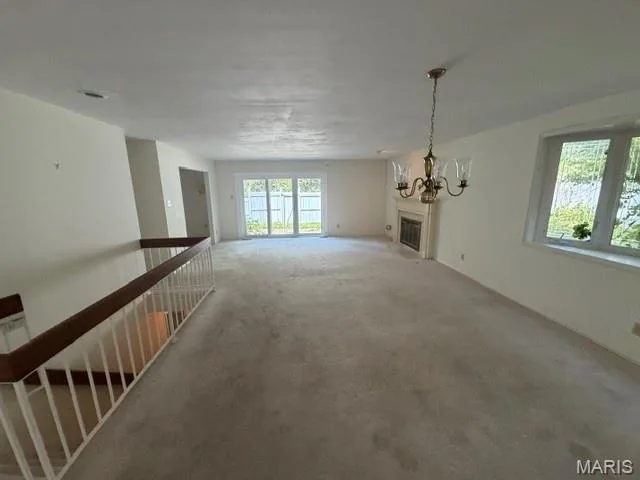 16323 Bellingham Drive, Chesterfield, MO 63017 — listing photo 7 of 32