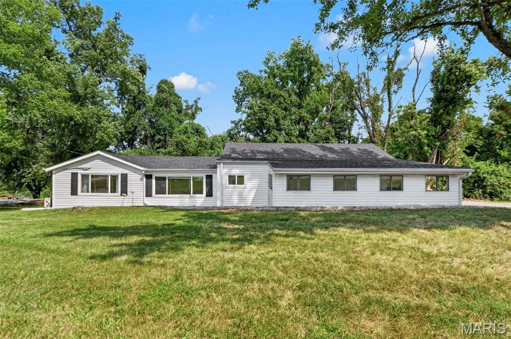 1236 Highway 109, Wildwood, MO 63038 — listing photo 1 of 25