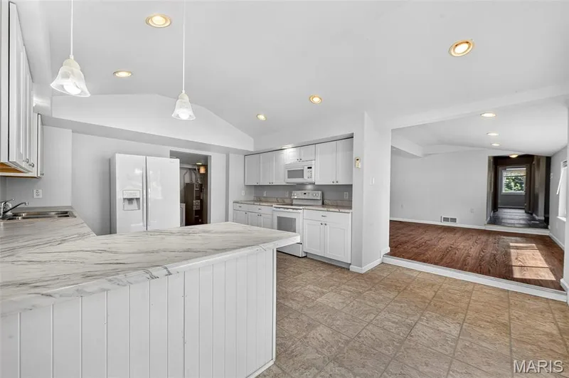 1236 Highway 109, Wildwood, MO 63038 — listing photo 9 of 25