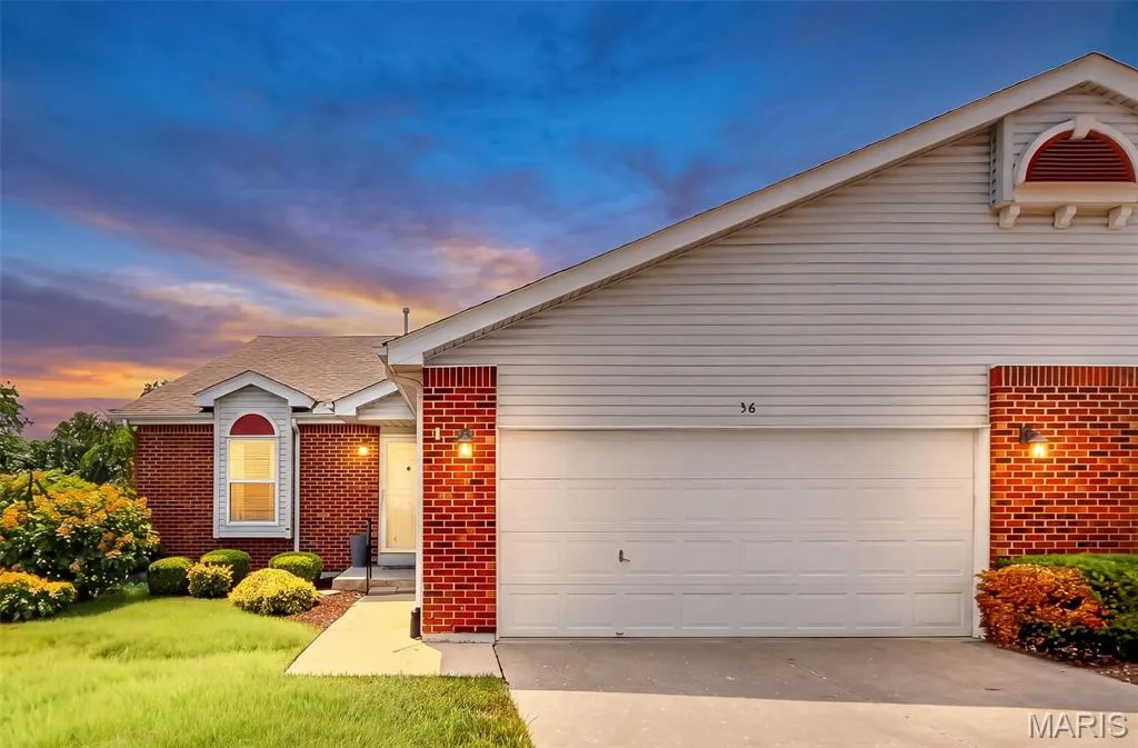 36 Lienemann Court, St Peters, MO 63303 — listing photo 1 of 35