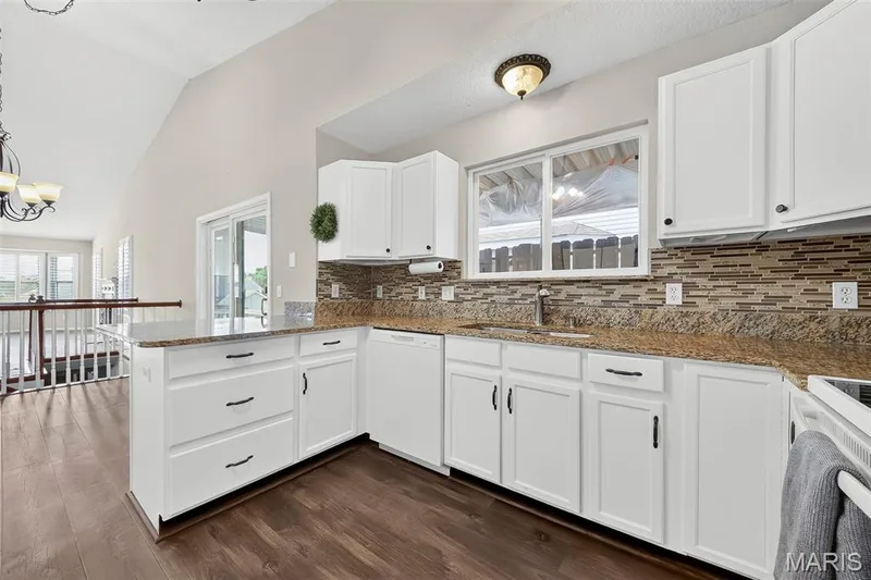 36 Lienemann Court, St Peters, MO 63303 — listing photo 12 of 35