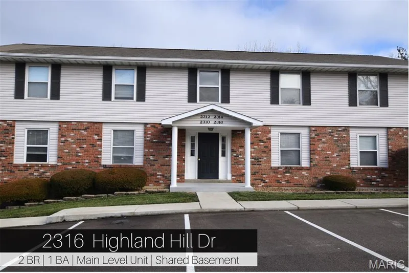 2316 Highland Hill Drive #H, St Peters, MO — listing photo 1