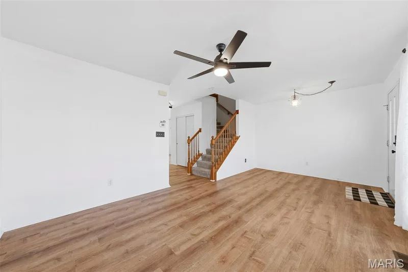 744 Hyde Drive, O'Fallon, MO 63366 — listing photo 7 of 35