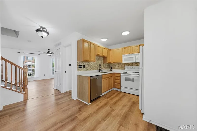744 Hyde Drive, O'Fallon, MO 63366 — listing photo 15 of 35