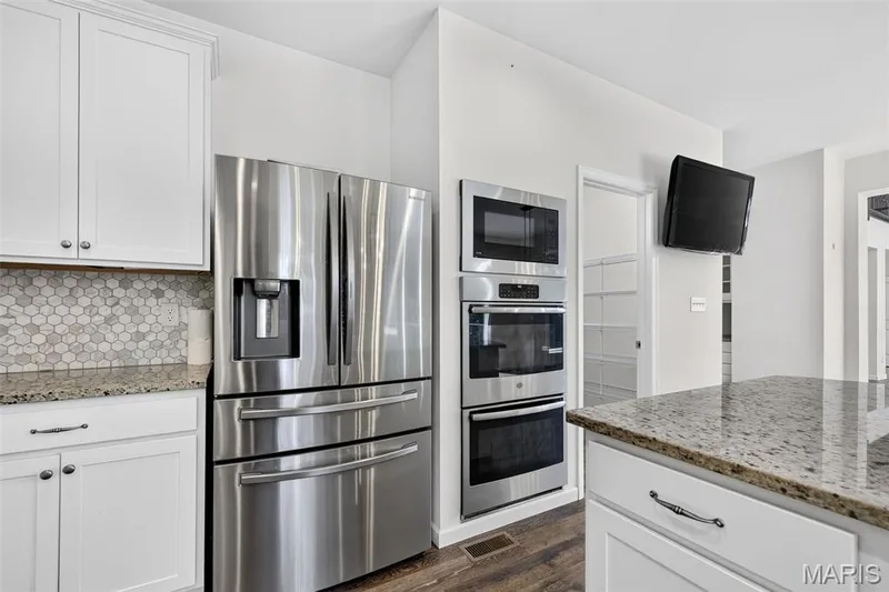 1316 Homestead Heights Drive, Wildwood, MO 63005 — listing photo 6 of 63