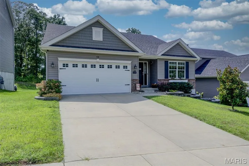 418 Dusty Brook Drive, O'Fallon, MO 63366 — listing photo 2 of 44