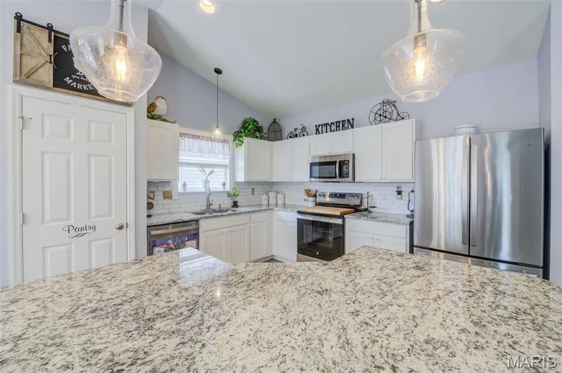 418 Dusty Brook Drive, O'Fallon, MO 63366 — listing photo 13 of 44