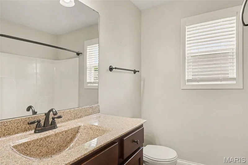 520 Sceptre Road, Wentzville, MO 63385 — listing photo 11 of 15