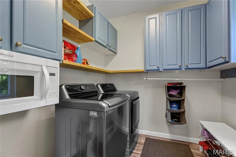 Laundry & Mud RoomMain Level — 611 Knollshire Way, Dardenne Prairie, MO 63368