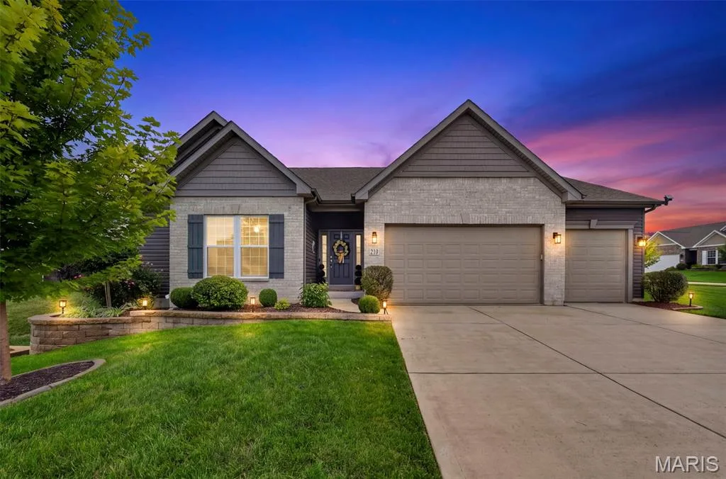 219 Mason Glen Drive, Lake St. Louis, MO 63367 — listing photo 1 of 56
