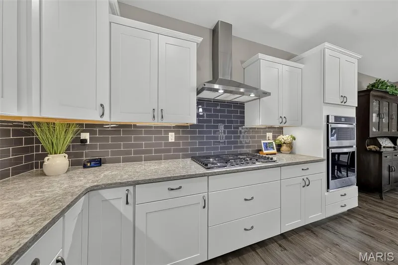 219 Mason Glen Drive, Lake St. Louis, MO 63367 — listing photo 7 of 56