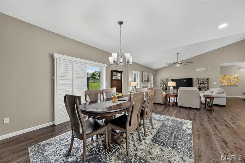 219 Mason Glen Drive, Lake St. Louis, MO 63367 — listing photo 11 of 56