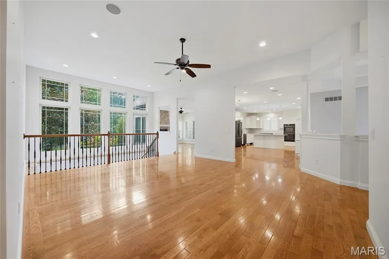 428 Fort Saratoga, St Charles, MO 63303 — listing photo 7 of 38