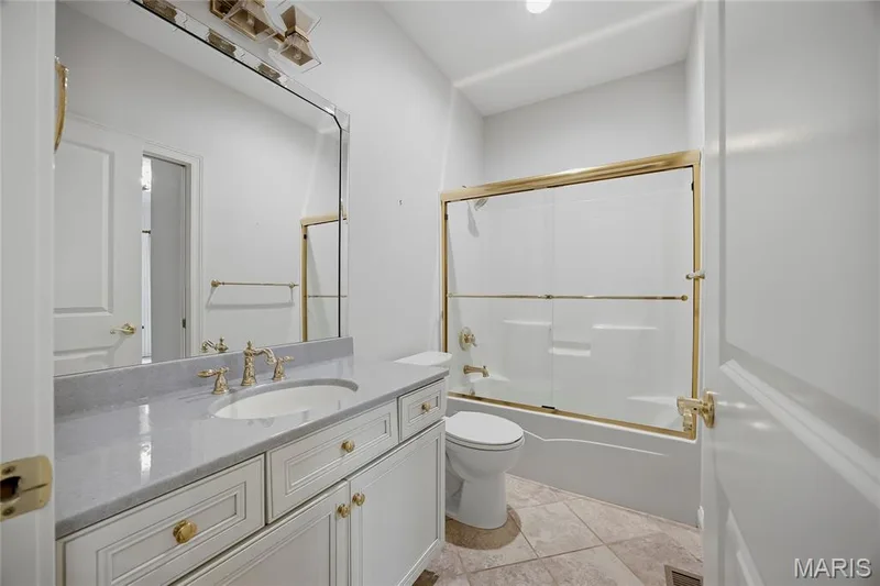 428 Fort Saratoga, St Charles, MO 63303 — listing photo 18 of 38