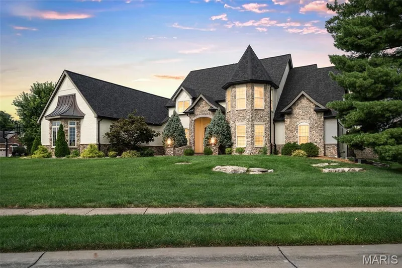 107 Place De Yeager, Lake St. Louis, MO 63367 — listing photo 1 of 73