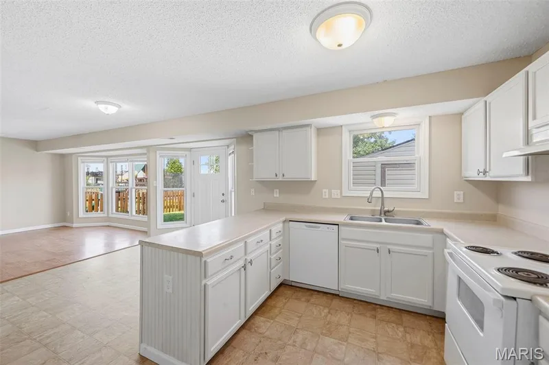 Walk in pantry in kitchen — 15 Tyler Court #2101A, Wentzville, MO 63385