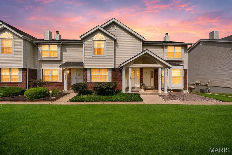 1383 Forest Creek Drive #5, St Charles, MO — listing photo 1