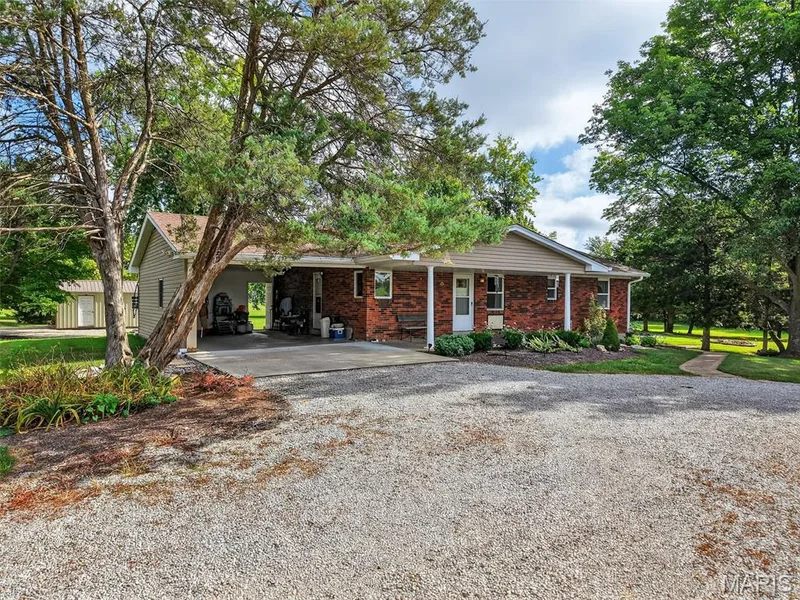 451 E Highway N, Wentzville, MO 63385 — listing photo 3 of 53