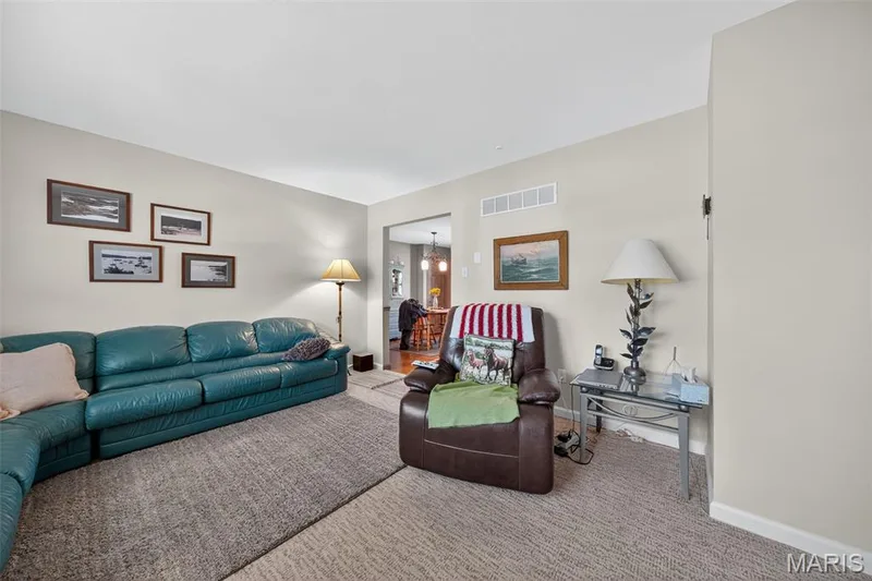 451 E Highway N, Wentzville, MO 63385 — listing photo 10 of 53