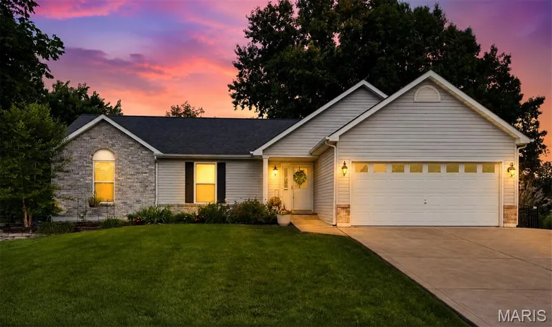7523 Cinnamon Teal Drive, O'Fallon, MO 63368 — listing photo 1 of 42
