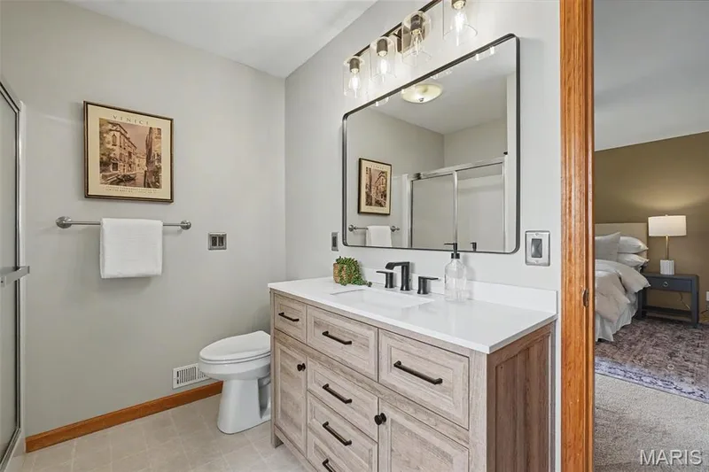 7523 Cinnamon Teal Drive, O'Fallon, MO 63368 — listing photo 19 of 42