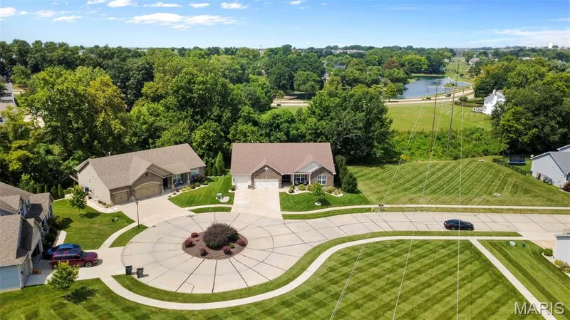 787 Wilbie Court, O'Fallon, MO 63368 — listing photo 2 of 52