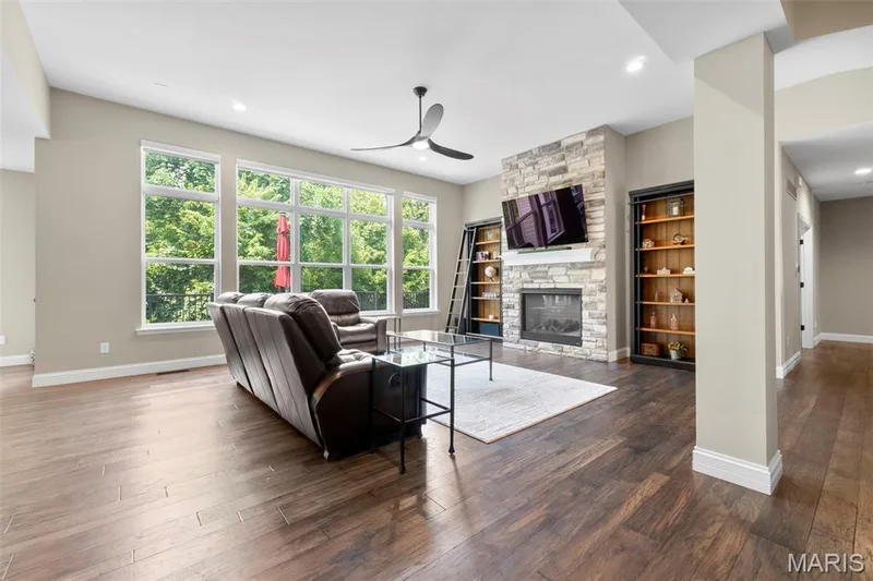 787 Wilbie Court, O'Fallon, MO 63368 — listing photo 7 of 52