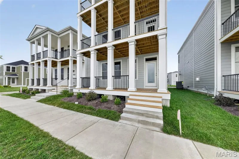 4204 Marais Temps Clair Drive, St Charles, MO 63301 — listing photo 6 of 70