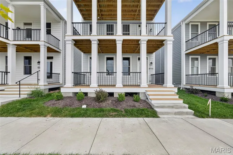4204 Marais Temps Clair Drive, St Charles, MO 63301 — listing photo 7 of 70
