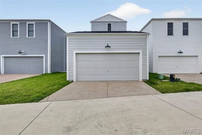 4204 Marais Temps Clair Drive, St Charles, MO 63301 — listing photo 65 of 70
