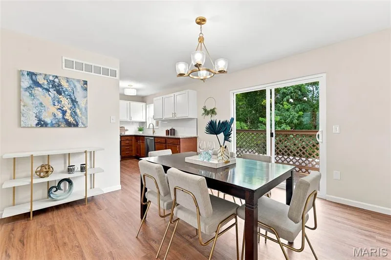 16 Coach Court, St Peters, MO 63376 — listing photo 7 of 30