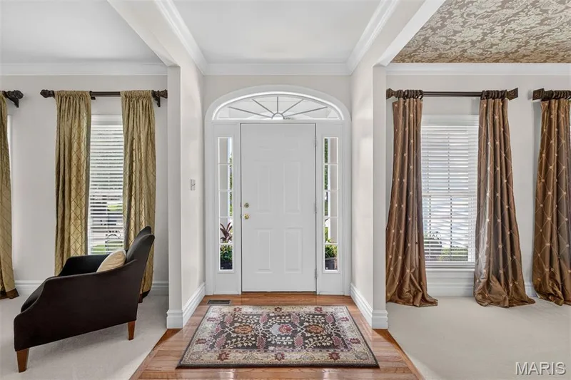 14748 Thornhill Terrace Drive, Chesterfield, MO 63017 — listing photo 3 of 42